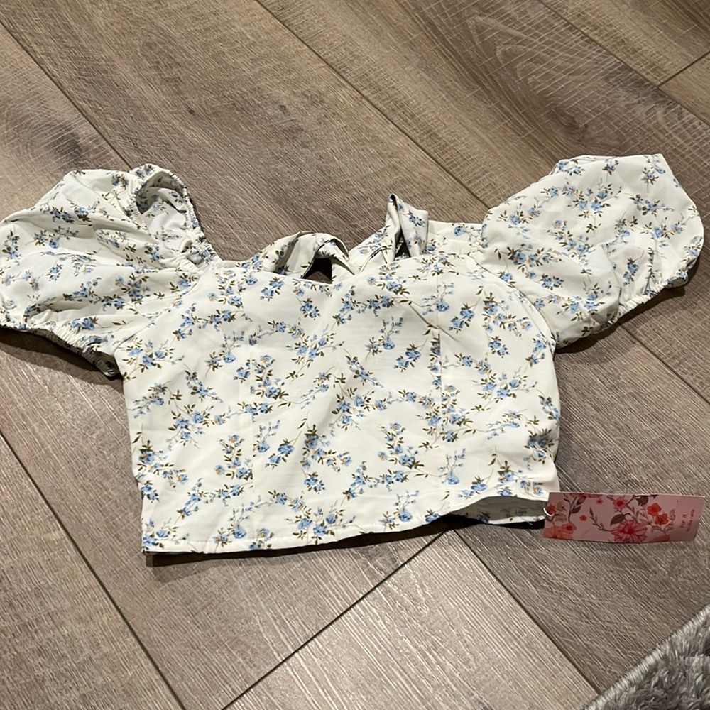 SheinMod floral top.